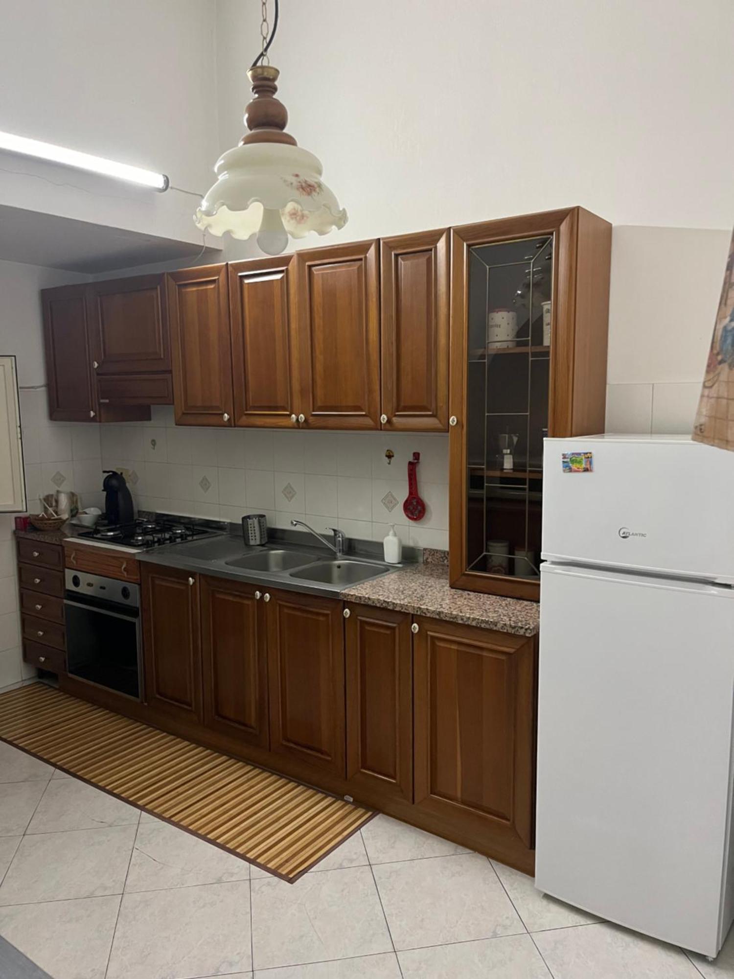 Apartment For 2 In Catania, B&B Le Voci Del Mercato Bagian luar foto