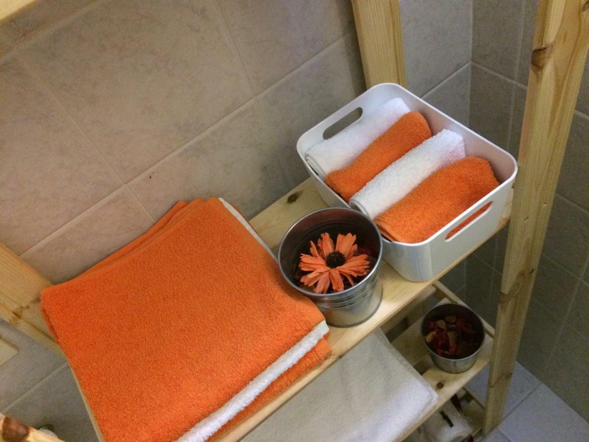 Apartment For 2 In Catania, B&B Le Voci Del Mercato Bagian luar foto